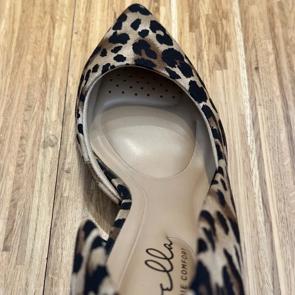 Leopard Heels | Pointy Toe | 8.5 M - Picture 5 of 5